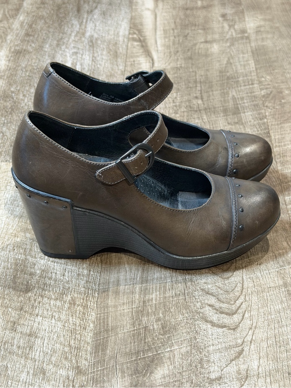 Dansko Fanny Shoes Womens 39 Casual Mary Jane Wedge Heels Brown Leather Cap Toe